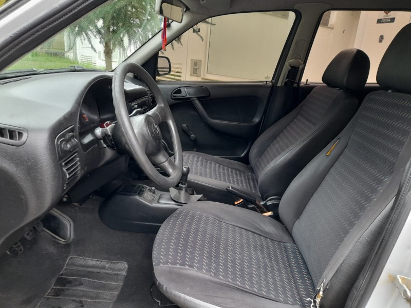 GOL 1.0 MI SPECIAL 8V FLEX 4P MANUAL - 2004 - FARROUPILHA