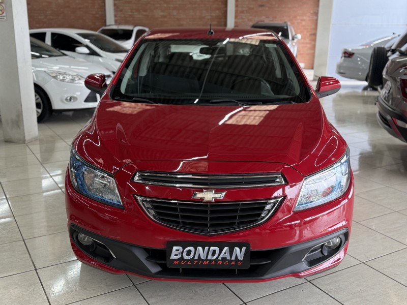 ONIX 1.4 MPFI LT 8V FLEX 4P MANUAL - 2013 - FARROUPILHA