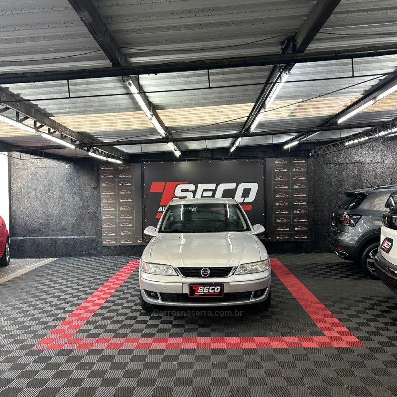 VECTRA 2.0 MPFI EXPRESSION 8V FLEX 4P MANUAL - 2005 - PASSO FUNDO