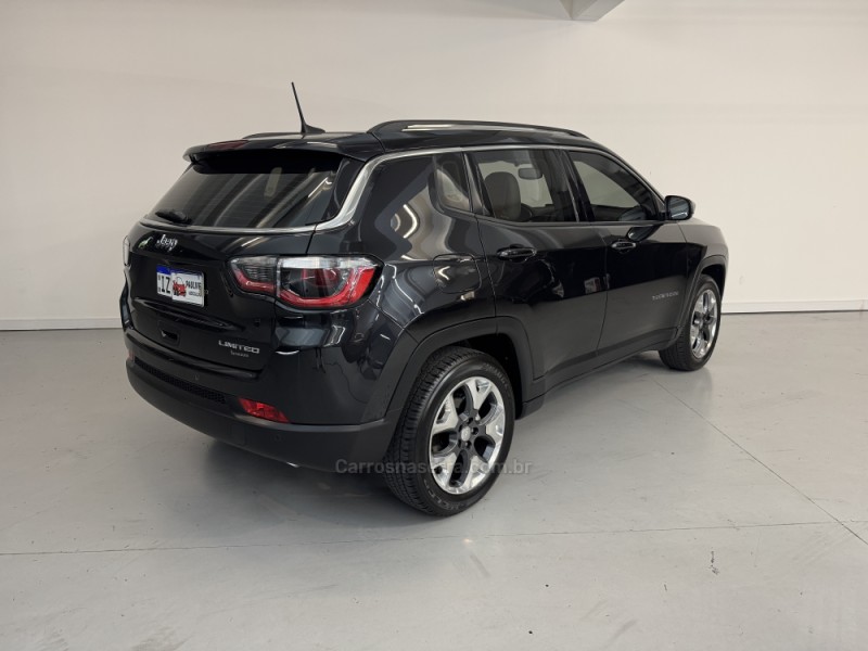 COMPASS 2.0 16V FLEX LIMITED AUTOMÁTICO - 2018 - CAXIAS DO SUL