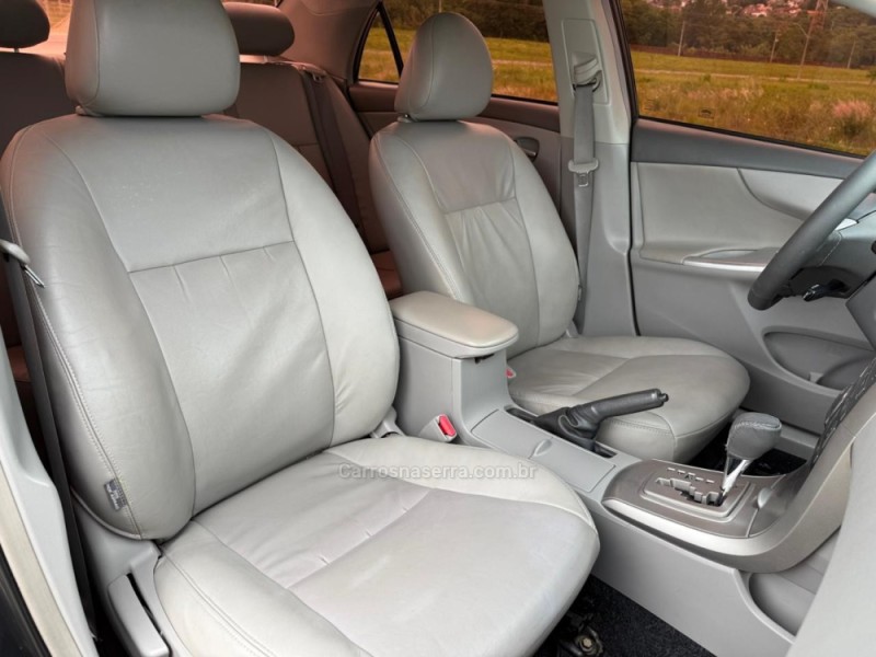 COROLLA 1.8 XEI 16V FLEX 4P AUTOMÁTICO - 2010 - IVOTI