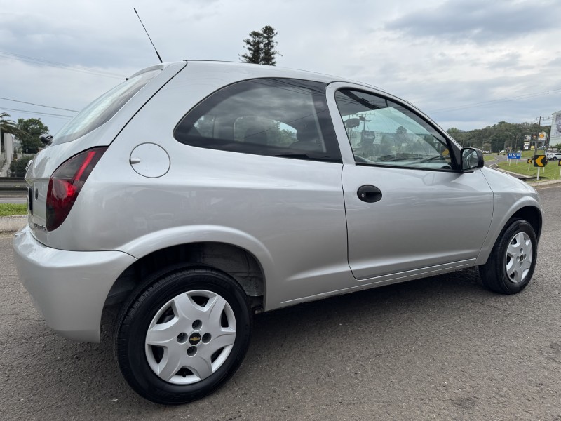 CELTA 1.0 MPFI LIFE 8V FLEX 2P MANUAL - 2013 - DOIS IRMãOS