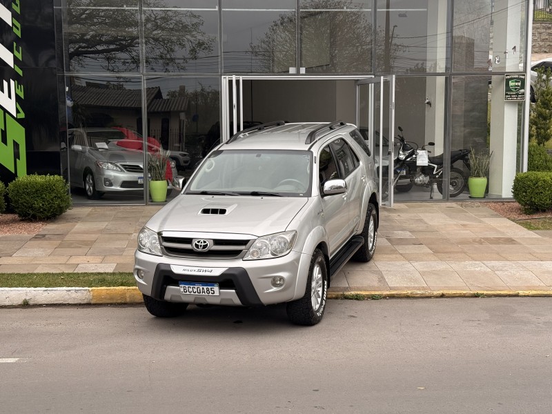 HILUX SW4 3.0 SRV 4X4 16V TURBO INTERCOOLER DIESEL 4P AUTOMÁTICO - 2006 - FARROUPILHA