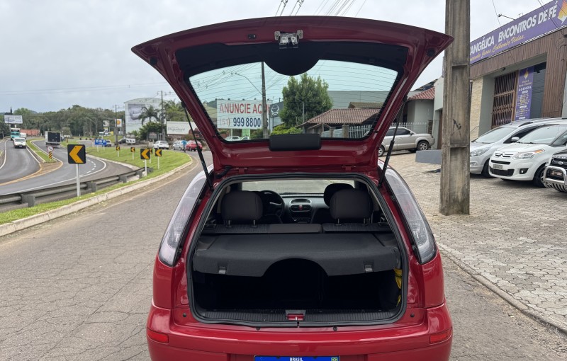 CORSA 1.4 MPFI MAXX 8V FLEX 4P MANUAL - 2011 - DOIS IRMãOS