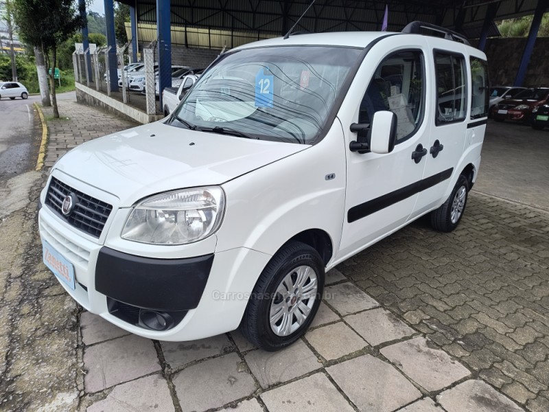 DOBLÓ 1.4 MPI ATTRACTIVE 8V FLEX 4P MANUAL - 2012 - BENTO GONçALVES