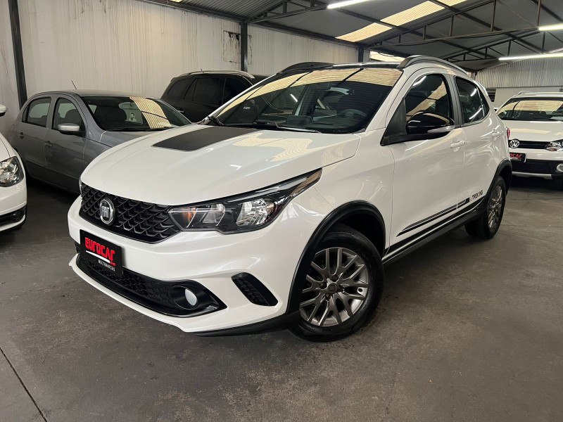 FIAT - ARGO - 2019/2020 - Branca - R$ 71.000,00