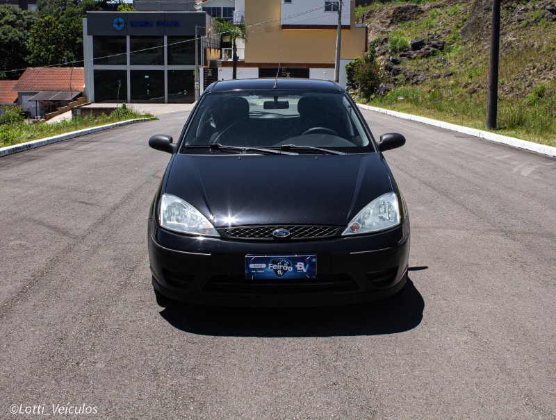 FOCUS 1.6 GL 8V FLEX 4P MANUAL - 2009 - FARROUPILHA
