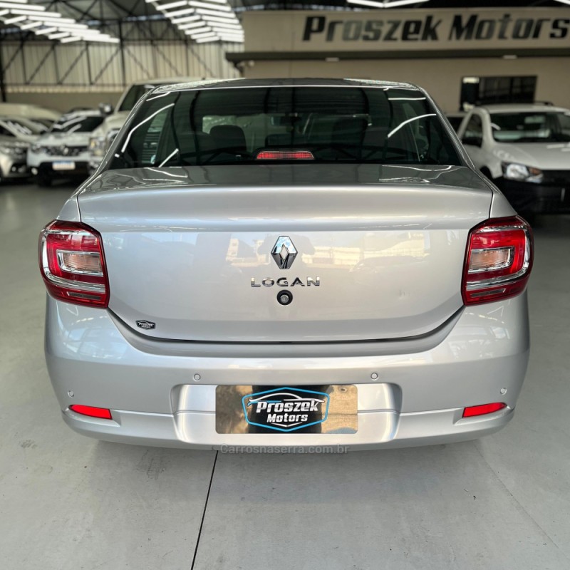 LOGAN 1.0 ZEN 12V FLEX 4P MANUAL - 2024 - CANOAS