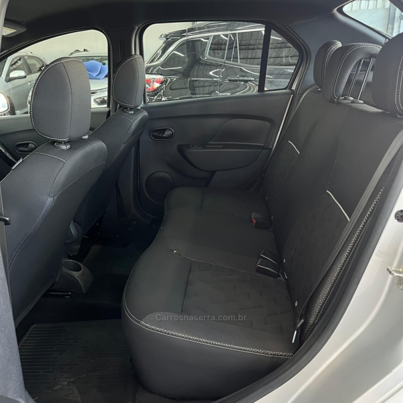 LOGAN 1.0 ZEN 12V FLEX 4P MANUAL - 2024 - CANOAS
