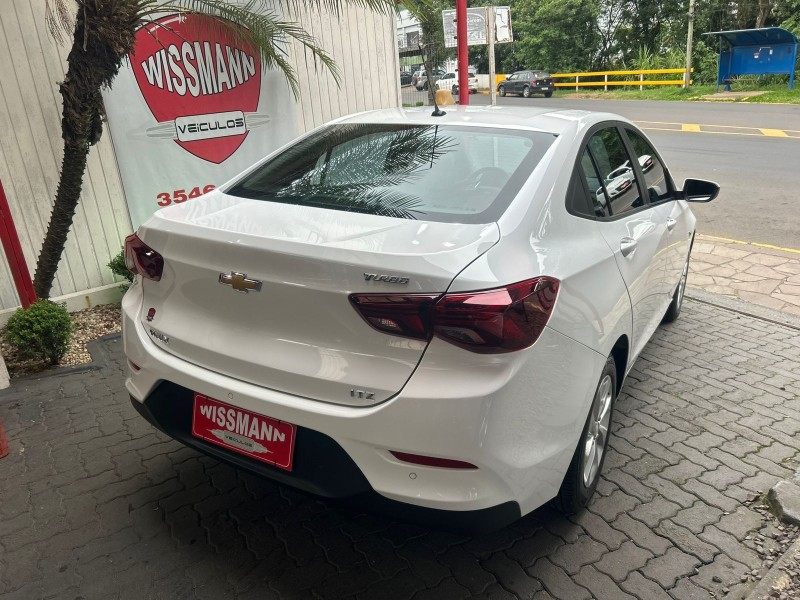 ONIX 1.0 LTZ 12V TURBO FLEX 4P AUTOMÁTICO - 2021 - TRêS COROAS