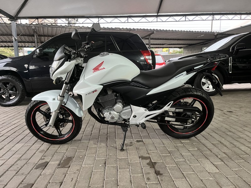 CB 300R  - 2014 - CAXIAS DO SUL