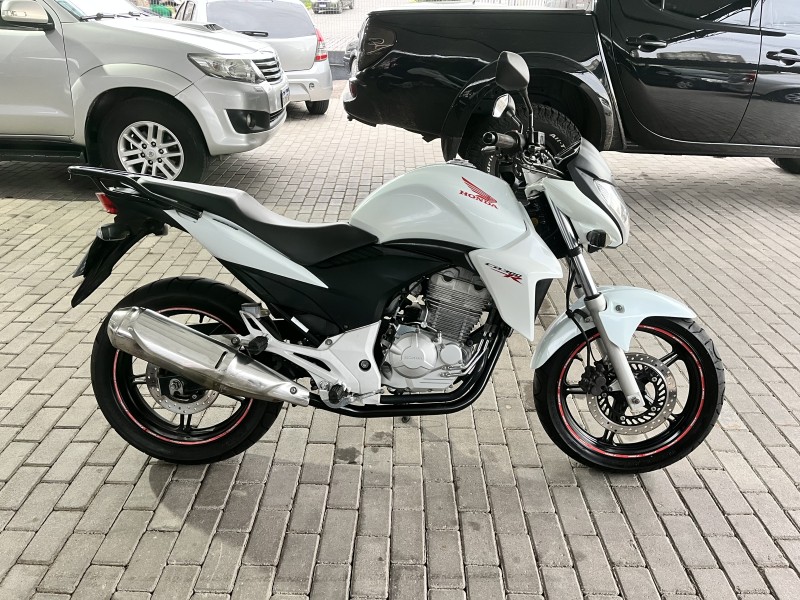 CB 300R  - 2014 - CAXIAS DO SUL