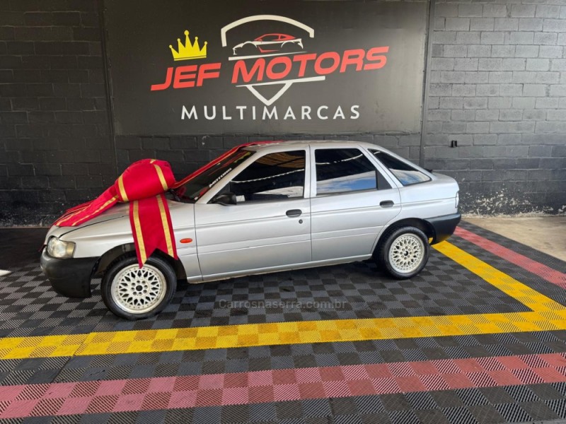 ESCORT 1.6 GL 8V GASOLINA 2P MANUAL - 2002 - CAXIAS DO SUL