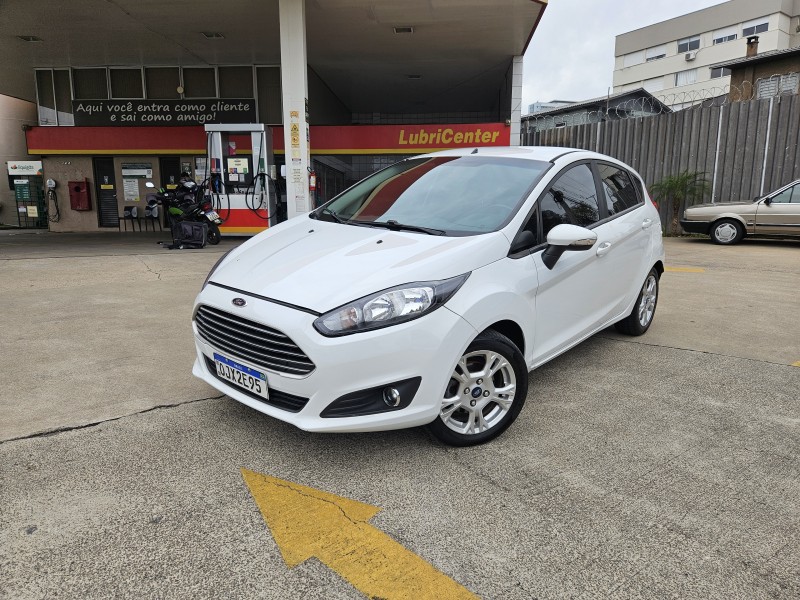 fiesta 1.6 se hatch plus 16v flex 4p manual 2014 caxias do sul