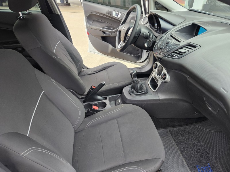 FIESTA 1.6 SE HATCH PLUS 16V FLEX 4P MANUAL - 2014 - CAXIAS DO SUL
