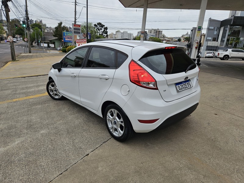 FIESTA 1.6 SE HATCH PLUS 16V FLEX 4P MANUAL - 2014 - CAXIAS DO SUL