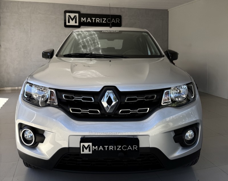 kwid 1.0 12v sce flex intense manual 2020 canela