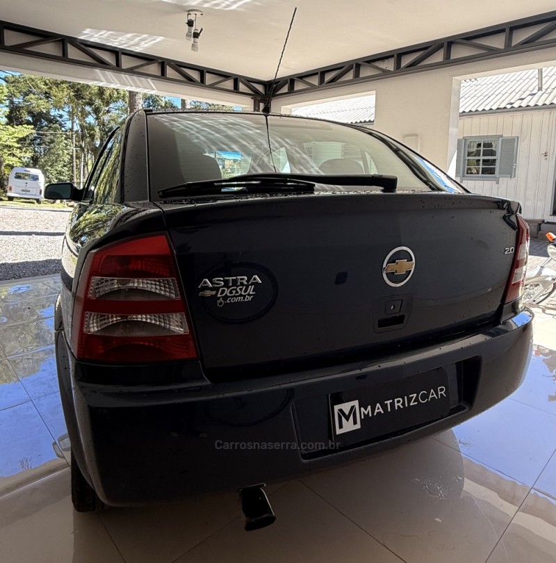 ASTRA 2.0 MPFI ADVANTAGE 8V FLEX 4P MANUAL - 2009 - CANELA