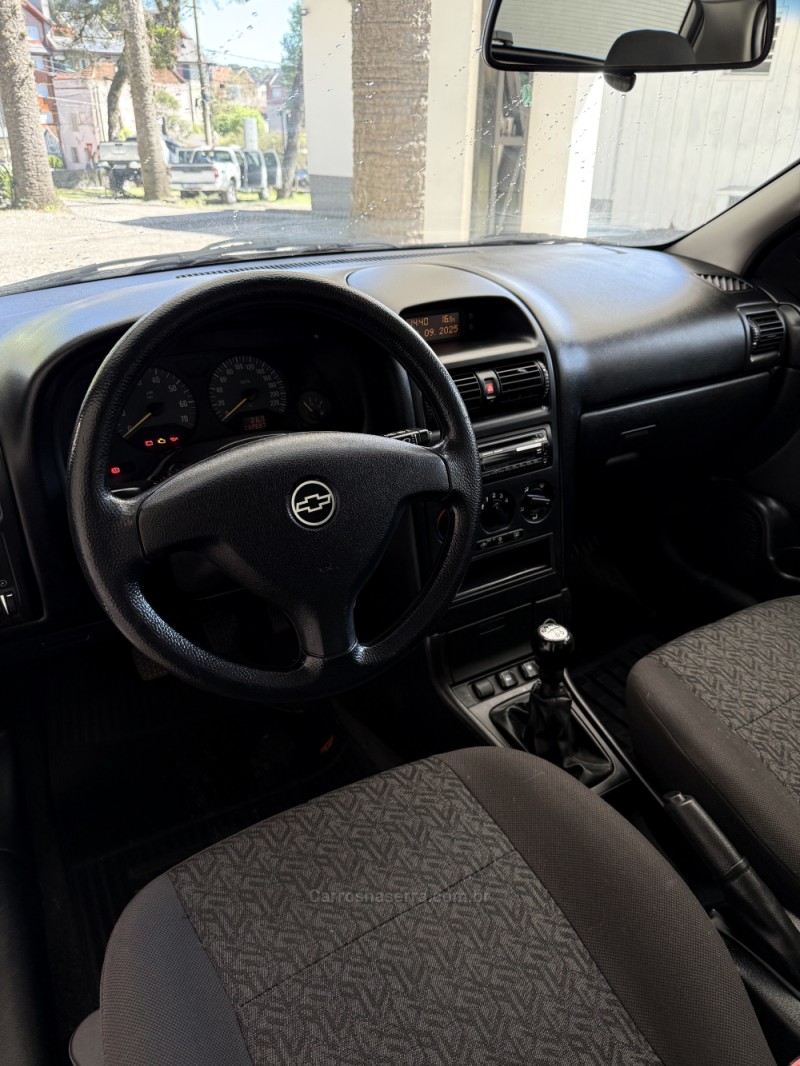 ASTRA 2.0 MPFI ADVANTAGE 8V FLEX 4P MANUAL - 2009 - CANELA
