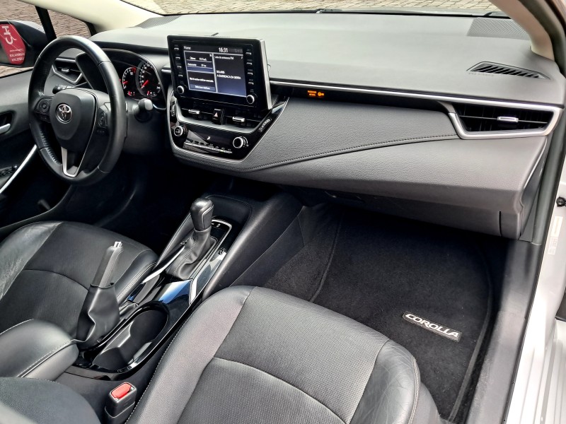 COROLLA 2.0 XEI 16V FLEX 4P AUTOMÁTICO - 2022 - CAXIAS DO SUL