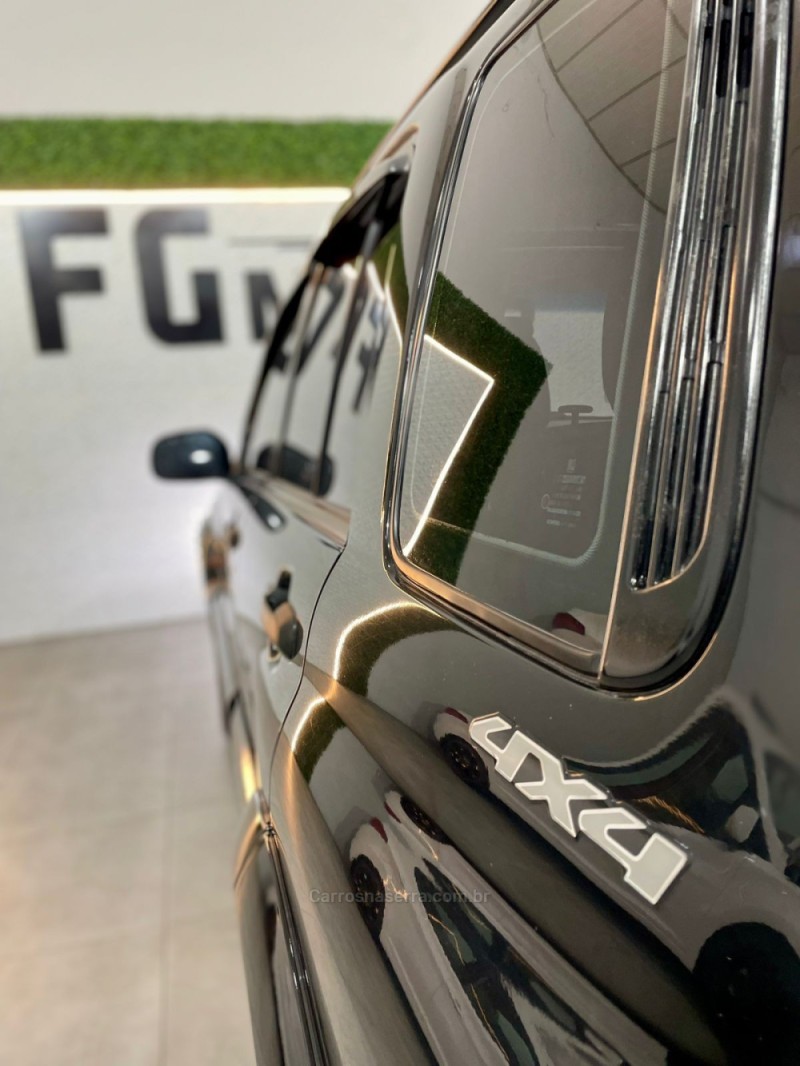 TRACKER 2.0 4X4 8V GASOLINA 4P MANUAL - 2008 - NOVO HAMBURGO