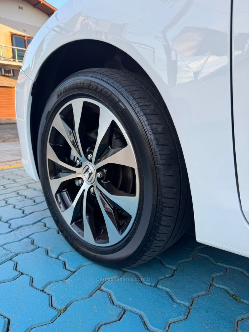 CIVIC 2.0 LXR 16V FLEX 4P AUTOMÁTICO - 2015 - ESTâNCIA VELHA