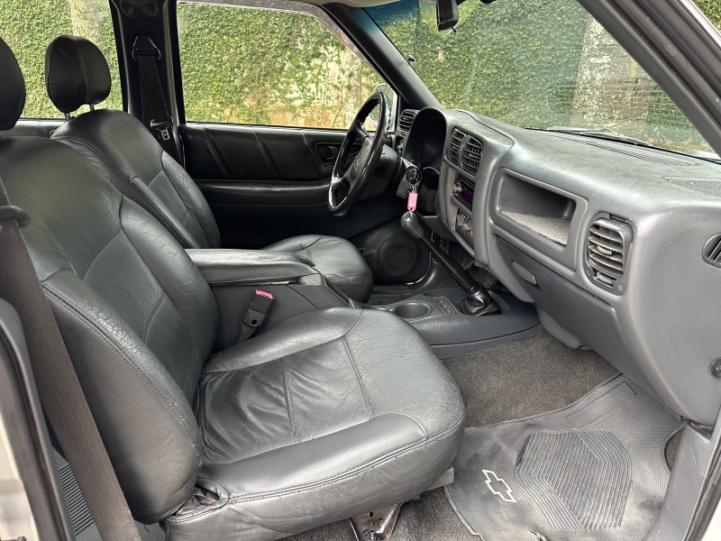 S10 2.8 DLX 4X2 CD 12V TURBO INTERCOOLER DIESEL 4P MANUAL - 2001 - CAXIAS DO SUL