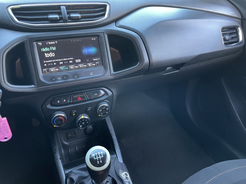 ONIX 1.0 MPFI LT 8V FLEX 4P MANUAL - 2014 - CAXIAS DO SUL