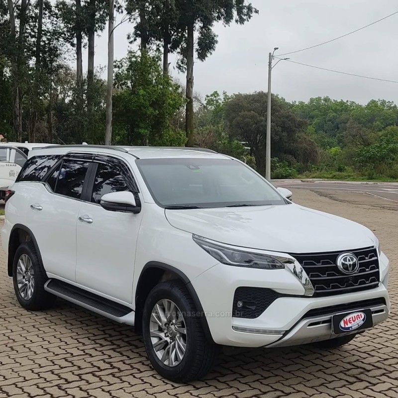 hilux sw4 2.8 4x4 srx platinum turbo diesel 4p automatico 2024 lajeado