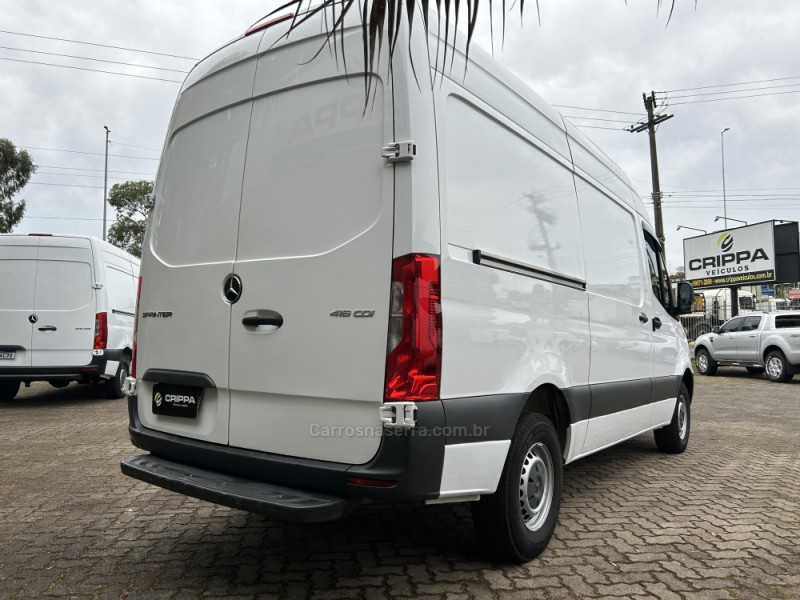 SPRINTER 2.2 CHASSI 416 FURGÃO LONGO TA DIESEL 2P MANUAL - 2021 - FARROUPILHA