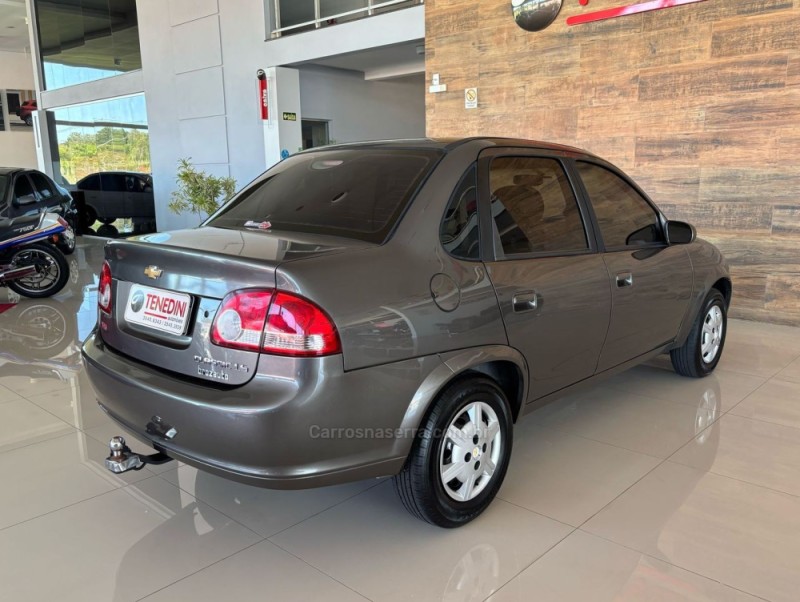 CLASSIC 1.0 MPFI LS 8V GASOLINA 4P MANUAL - 2015 - IGREJINHA