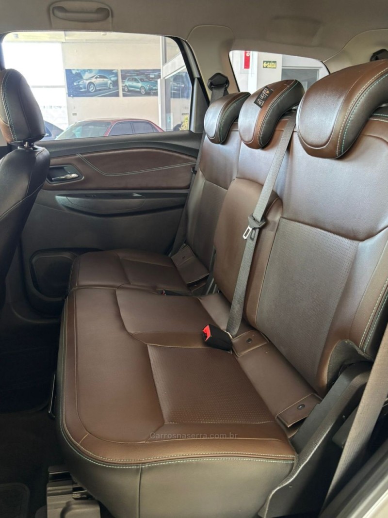 SPIN 1.8 LTZ 8V FLEX 4P MANUAL - 2019 - IGREJINHA