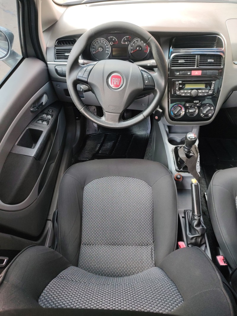 LINEA 1.8 ESSENCE 16V FLEX 4P MANUAL - 2013 - TRêS COROAS