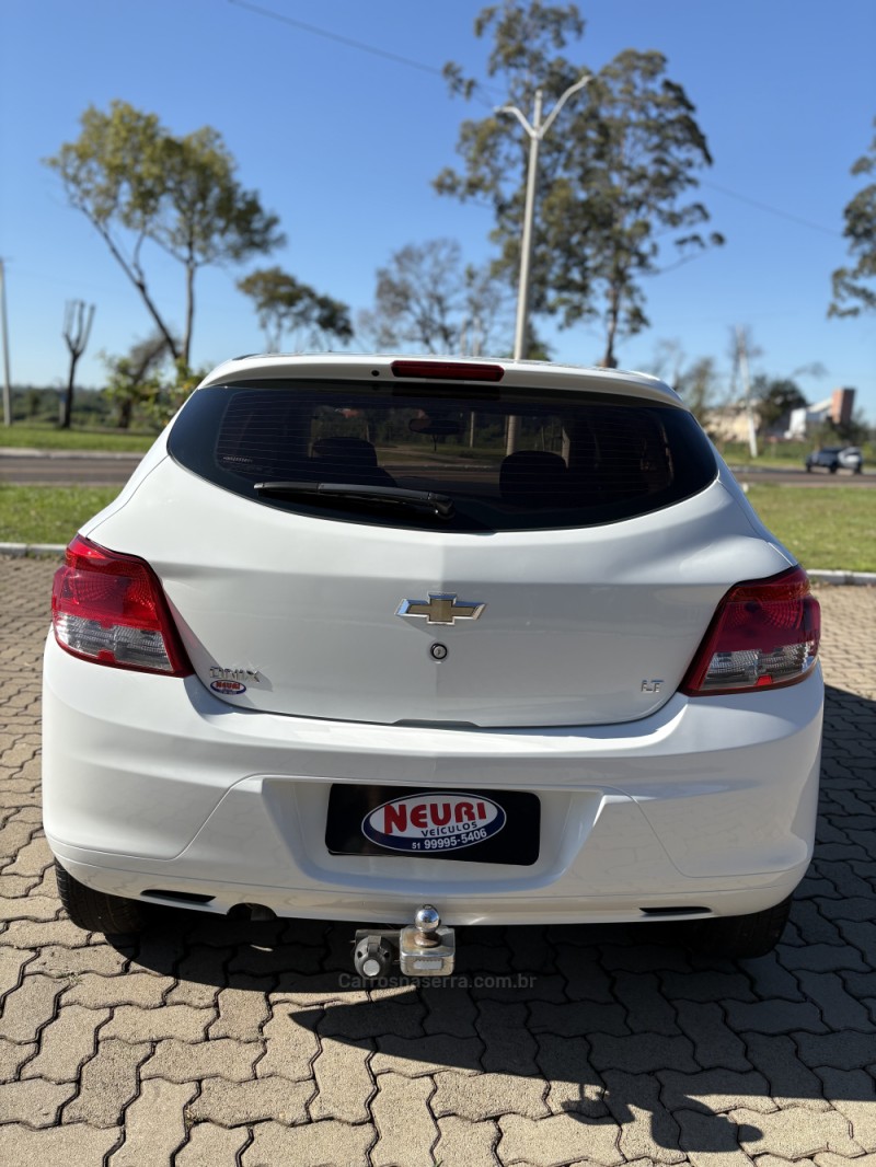 ONIX 1.0 LT 12V FLEX 4P MANUAL - 2016 - LAJEADO
