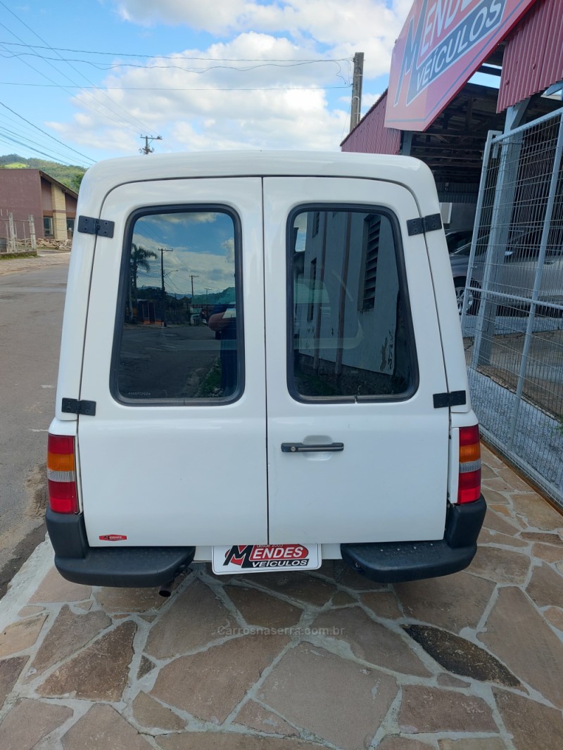 COURIER 1.6 L 8V FLEX MANUAL - 2008 - TRêS COROAS