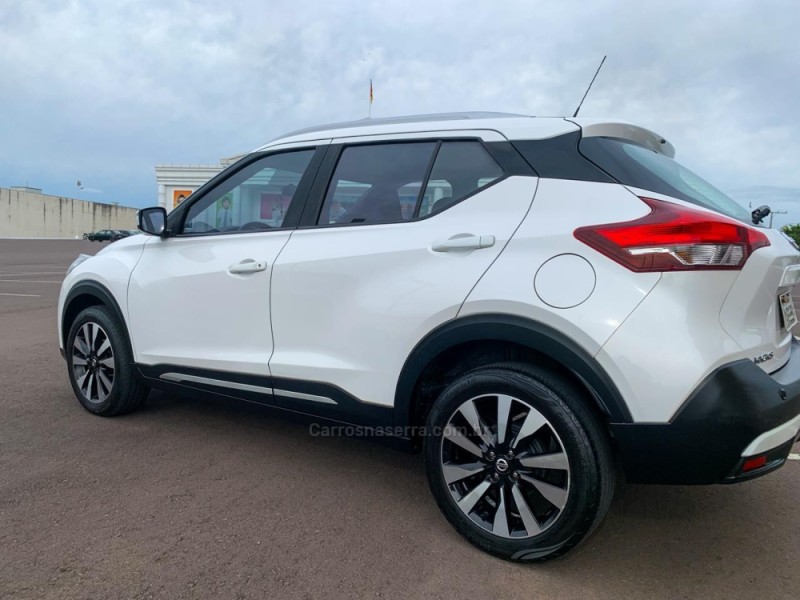 KICKS 1.6 16V FLEX SV 4P XTRONIC - 2017 - SANTA CRUZ DO SUL