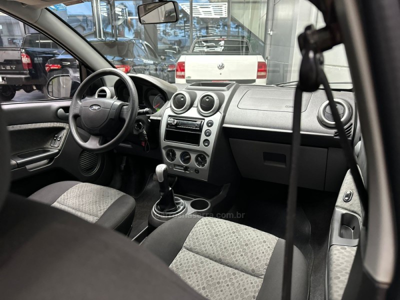 FIESTA 1.0 SE 8V FLEX 4P MANUAL - 2014 - VACARIA