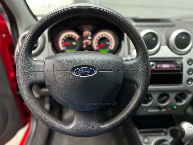FIESTA 1.0 SE 8V FLEX 4P MANUAL - 2014 - VACARIA