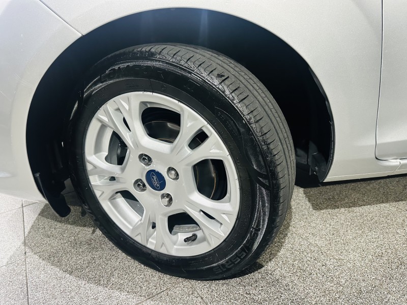 FIESTA 1.6 SE HATCH 16V FLEX 4P AUTOMÁTICO - 2015 - CAXIAS DO SUL
