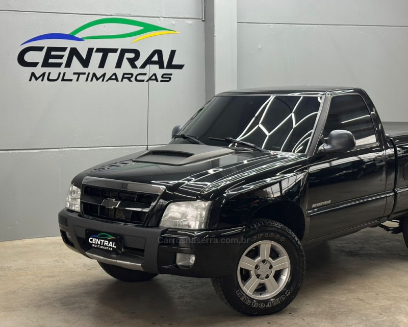 S10 2.4 MPFI ADVANTAGE 4X2 CS 8V FLEX 2P MANUAL - 2011 - VACARIA