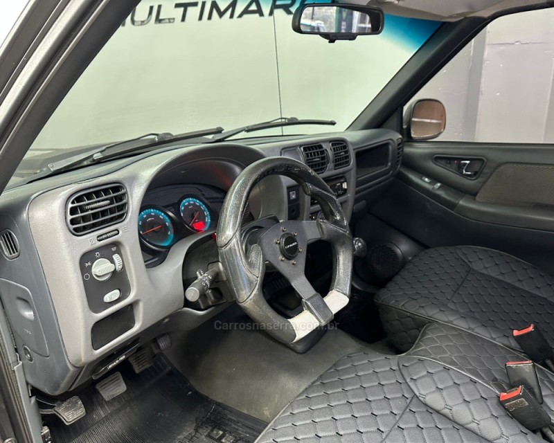 S10 2.4 MPFI ADVANTAGE 4X2 CS 8V FLEX 2P MANUAL - 2011 - VACARIA