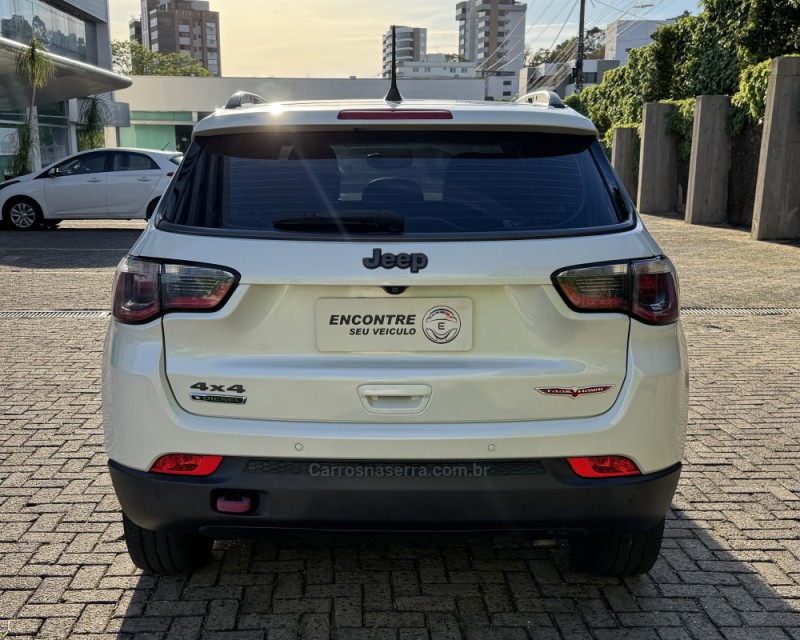 COMPASS 2.0 16V DIESEL TRAILHAWK 4X4 AUTOMÁTICO - 2017 - TAQUARA