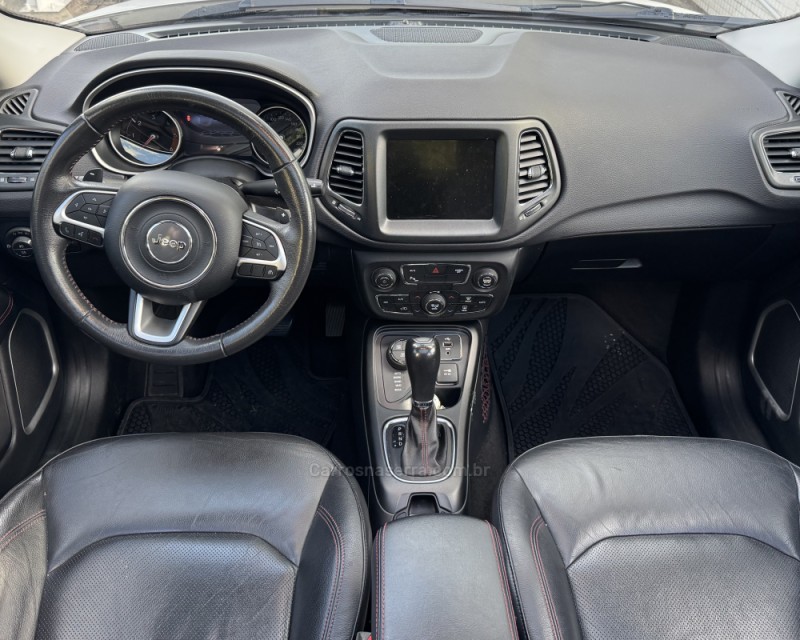 COMPASS 2.0 16V DIESEL TRAILHAWK 4X4 AUTOMÁTICO - 2017 - TAQUARA