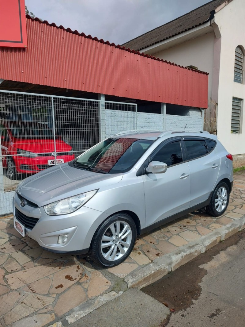 ix35 2.0 mpi 4x2 16v flex 4p automatico 2011 tres coroas