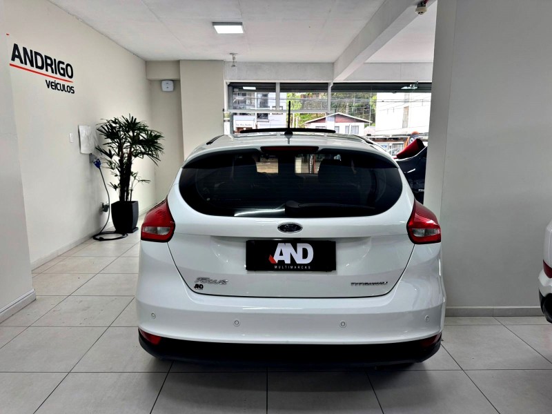 FOCUS 2.0 TITANIUM PLUS HATCH 16V FLEX 4P AUTO - 2018 - CAXIAS DO SUL