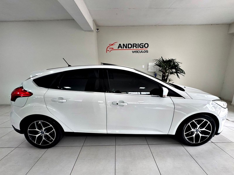 FOCUS 2.0 TITANIUM PLUS HATCH 16V FLEX 4P AUTO - 2018 - CAXIAS DO SUL