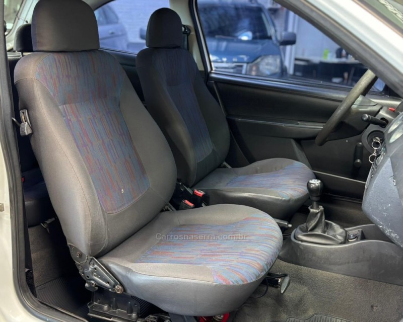 CELTA 1.0 MPFI VHC SPIRIT 8V FLEX 2P MANUAL - 2006 - VACARIA