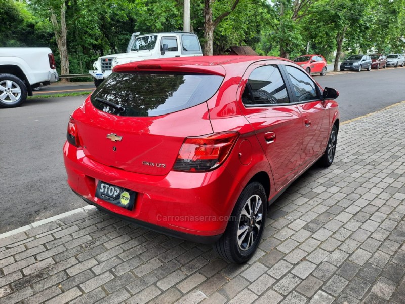 ONIX 1.4 MPFI LTZ 8V FLEX 4P MANUAL - 2016 - DOIS IRMãOS