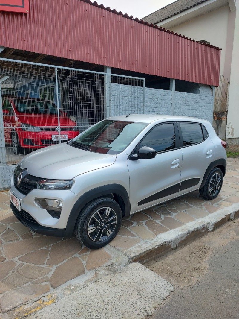 kwid 1.0 12v sce flex intense manual 2023 tres coroas