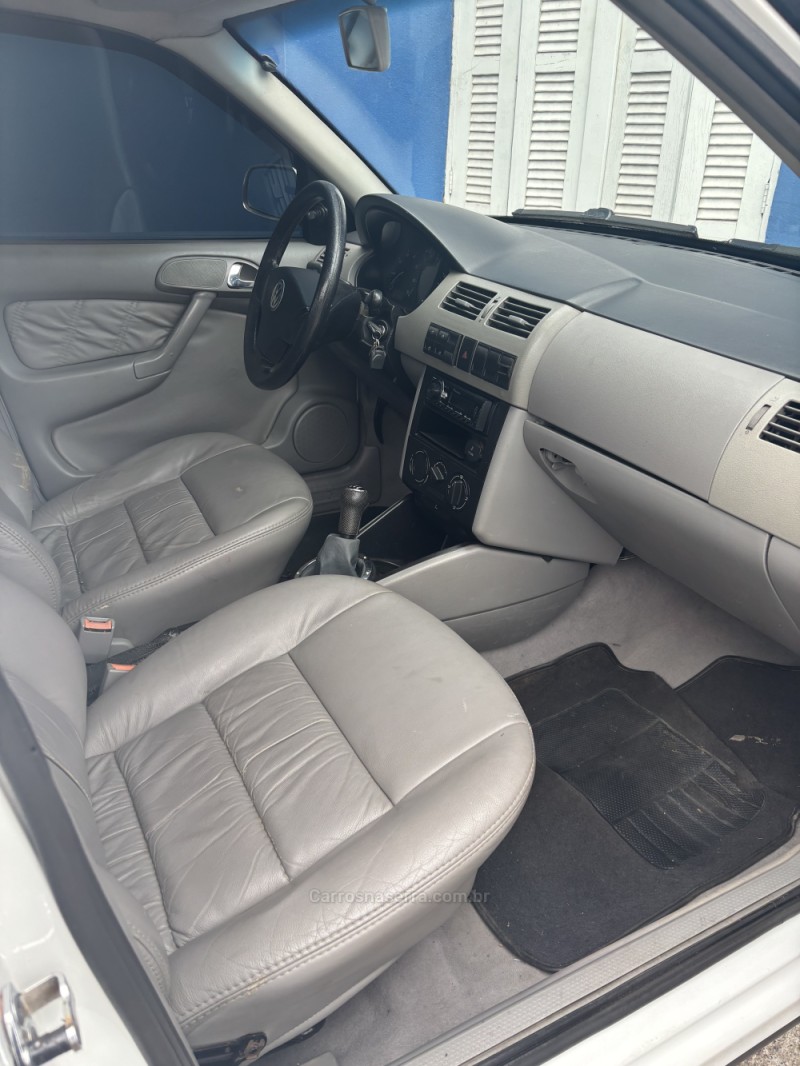 SAVEIRO 1.8 MI CS 8V GASOLINA 2P MANUAL G.III - 2001 - CAXIAS DO SUL